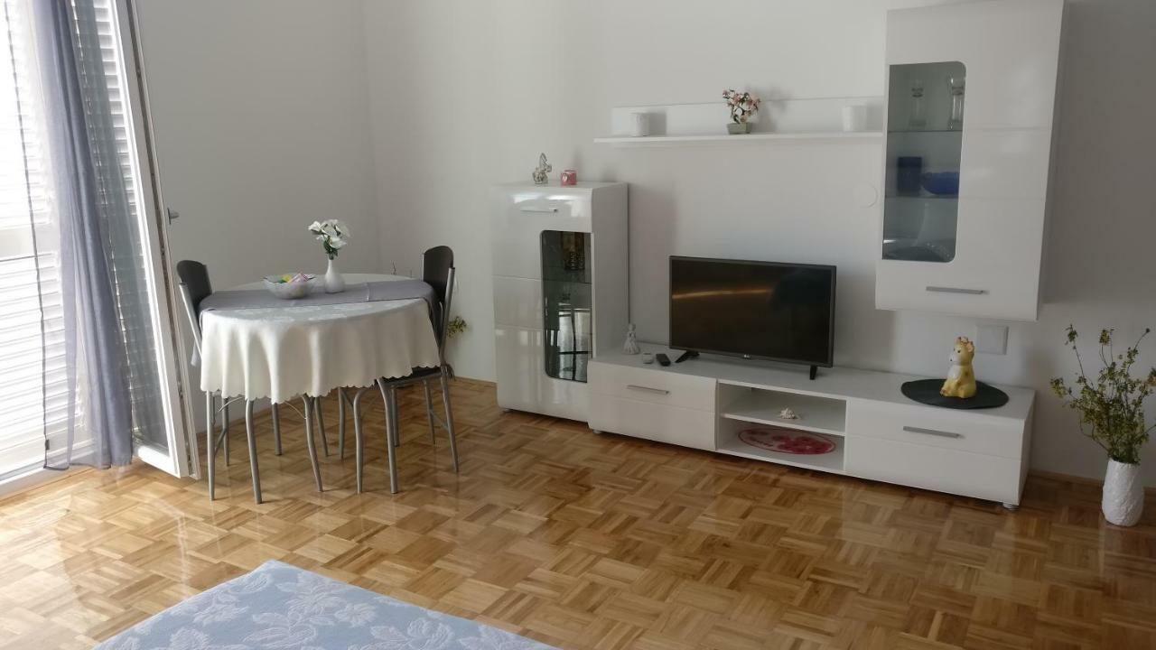 Apartmani Nimcevic Biograd Na Moru Buitenkant foto
