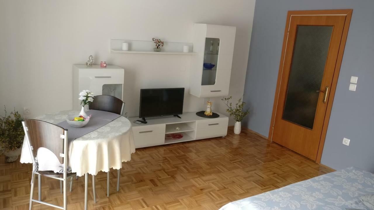 Apartmani Nimcevic Biograd Na Moru Buitenkant foto
