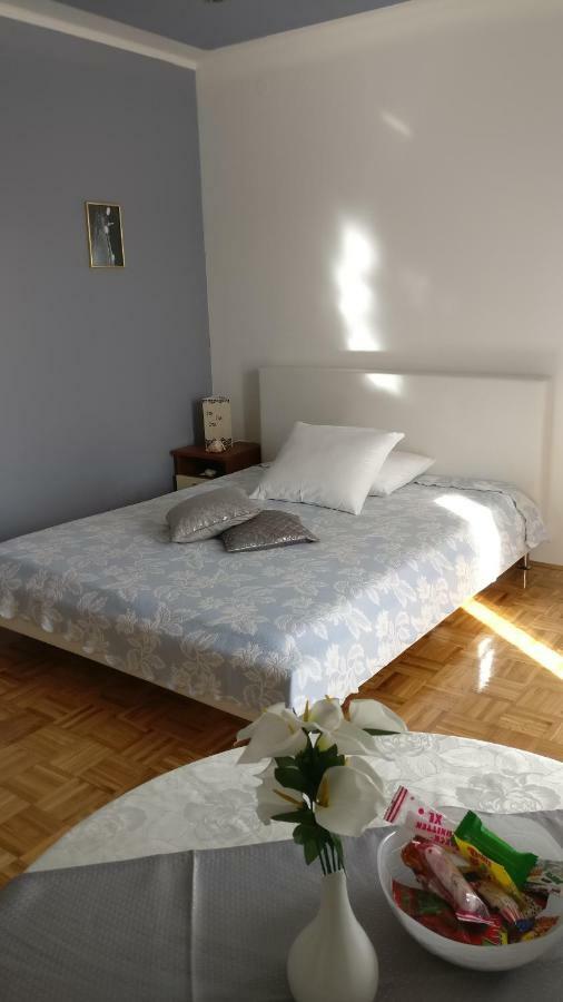 Apartmani Nimcevic Biograd Na Moru Buitenkant foto